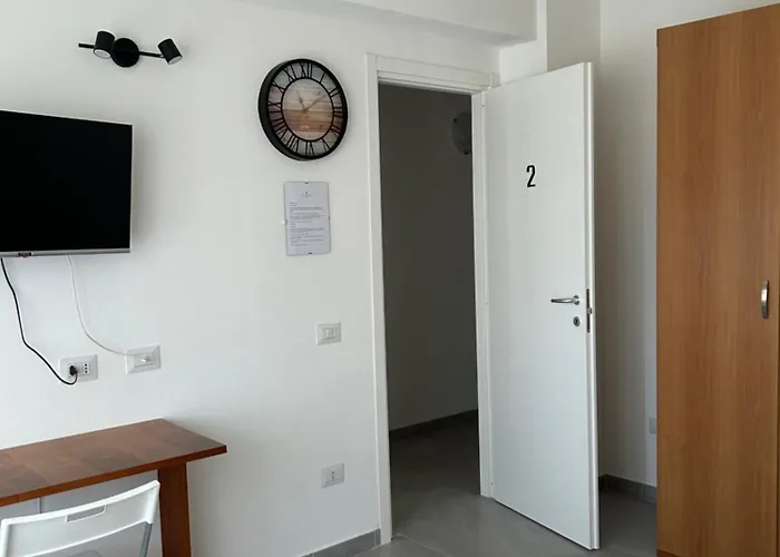Piccola Flo Rooms
